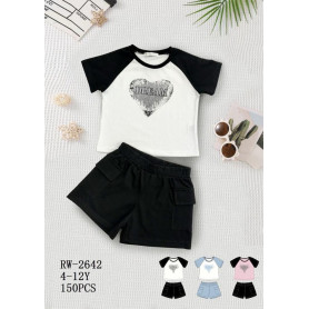 COMPLETO CON SHORTS 4/12 ANNI