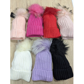 CAPPELLO CON PON PON