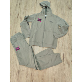 TUTA CON ZIP E CAPPUCCIO FELPATA