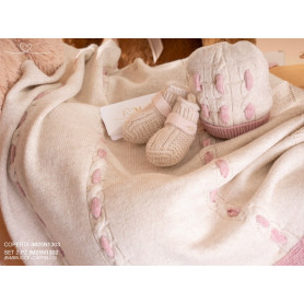 COPERTINA IN LANA TRAFORATA